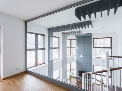 Lustra: Wskazówki dotyczące projektowania domu z odpowiednim rozmieszczeniem luster
